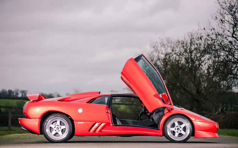 Illustration for article titled Final Lamborghini Diablo Made In 20th Century Goes To Auction Next Month